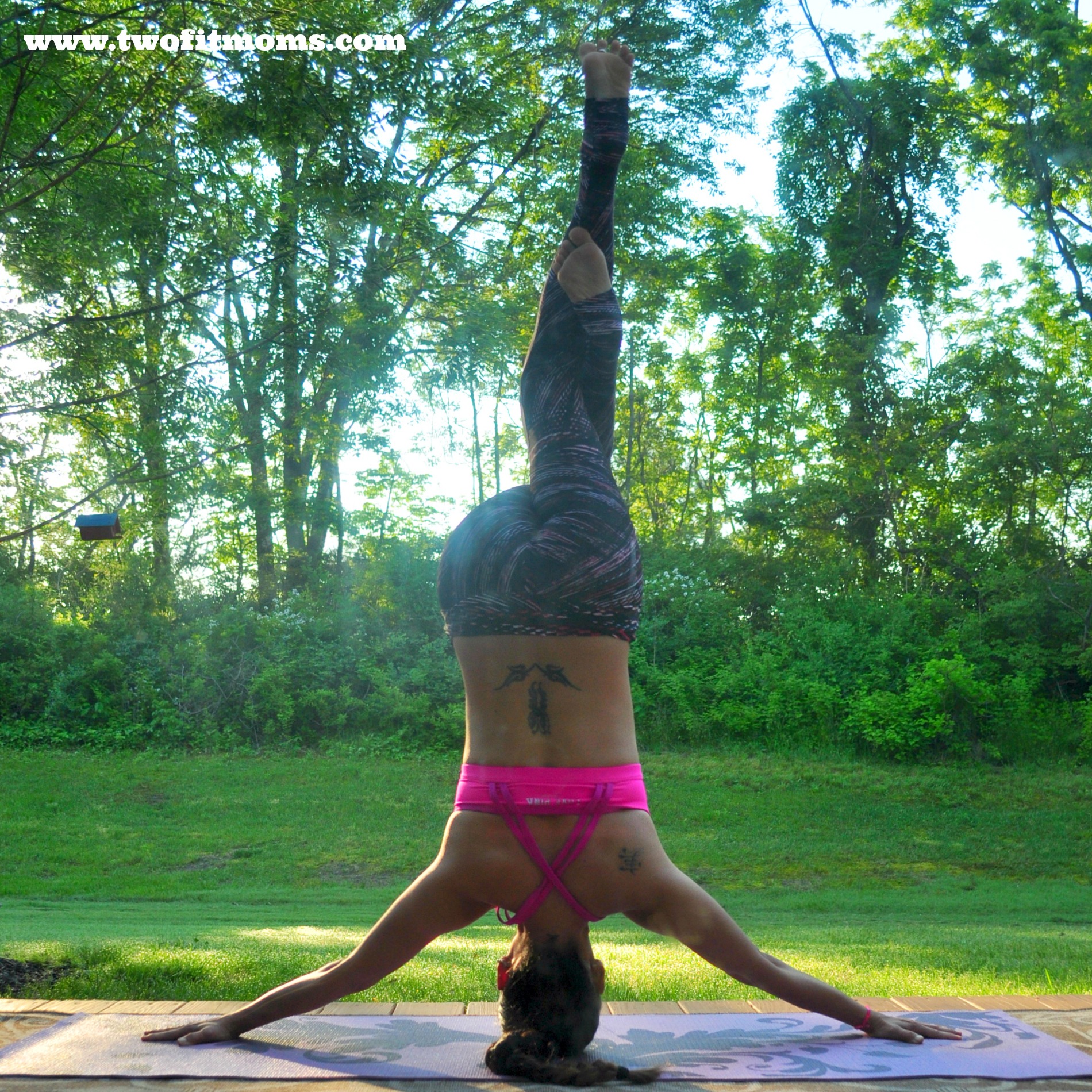 Two Fit Moms » Daily Practice: 5 Reasons to Do a Headstand Every Day!